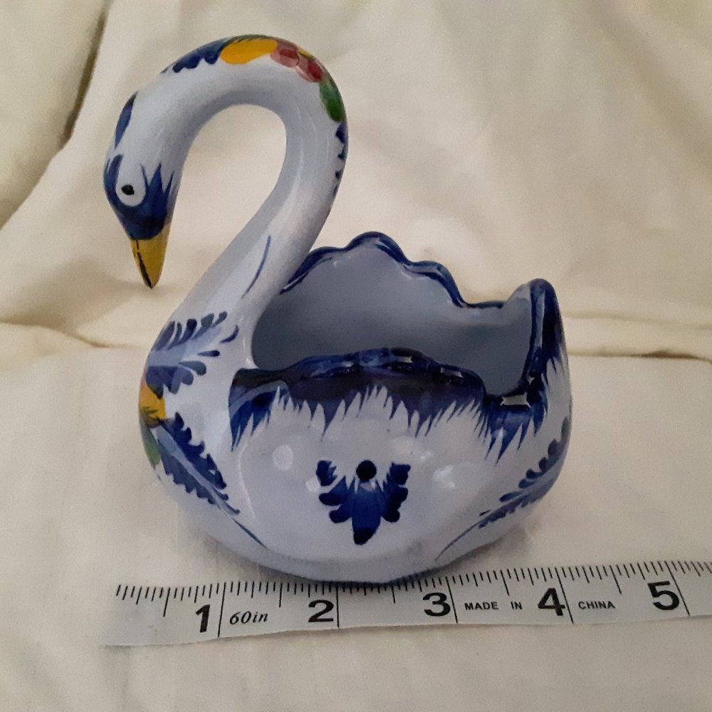 Alcobaca Portugal Blue Swan Planter - Picture 6 of 7